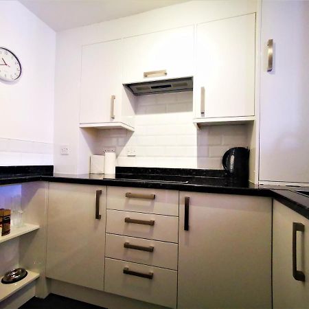 Ferienwohnung Marina Living With Parking, Balcony, Quiet And Secure Hove Exterior foto