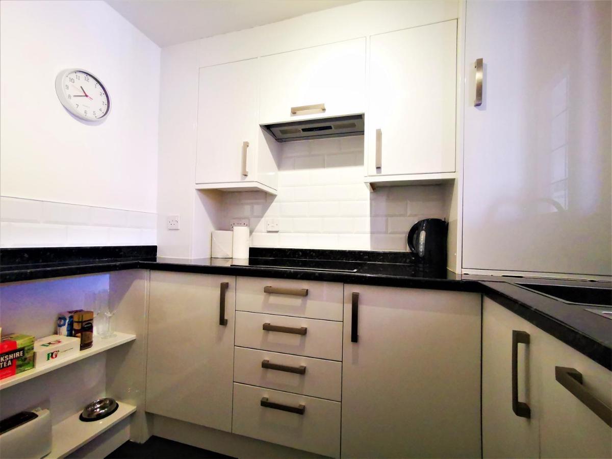Ferienwohnung Marina Living With Parking, Balcony, Quiet And Secure Hove Exterior foto