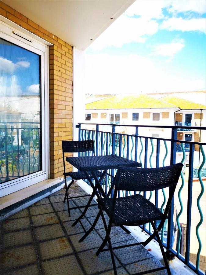 Ferienwohnung Marina Living With Parking, Balcony, Quiet And Secure Hove Exterior foto