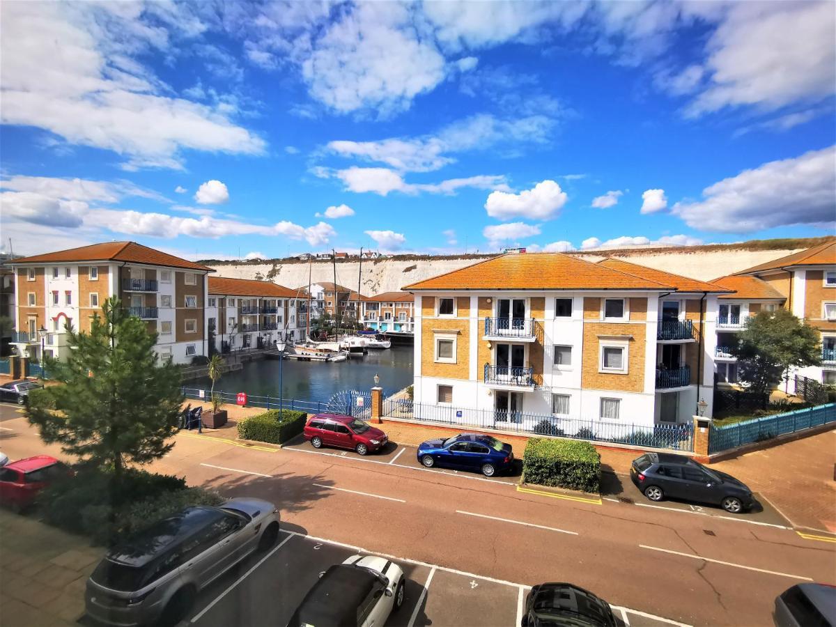 Ferienwohnung Marina Living With Parking, Balcony, Quiet And Secure Hove Exterior foto