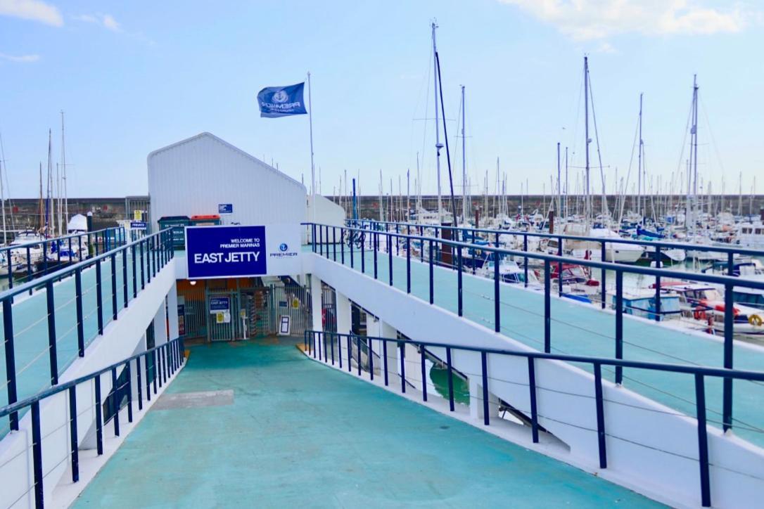 Ferienwohnung Marina Living With Parking, Balcony, Quiet And Secure Hove Exterior foto